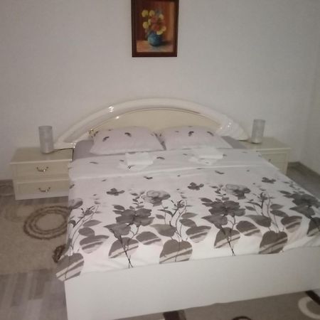 Apartman Dino Διαμέρισμα Σαράγεβο Δωμάτιο φωτογραφία